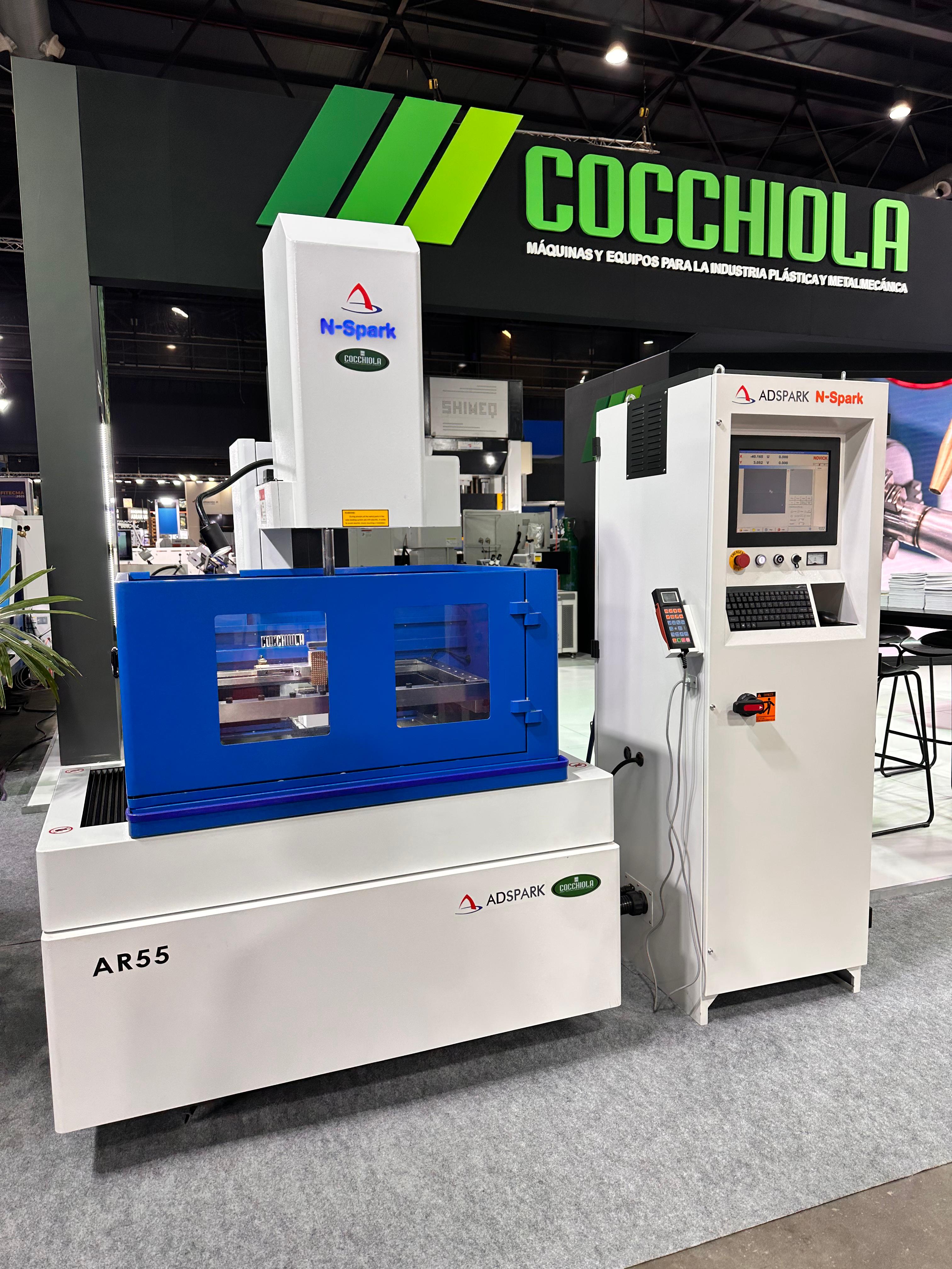 Equipo de electroerosión N-Spark en el stand COCCHIOLA