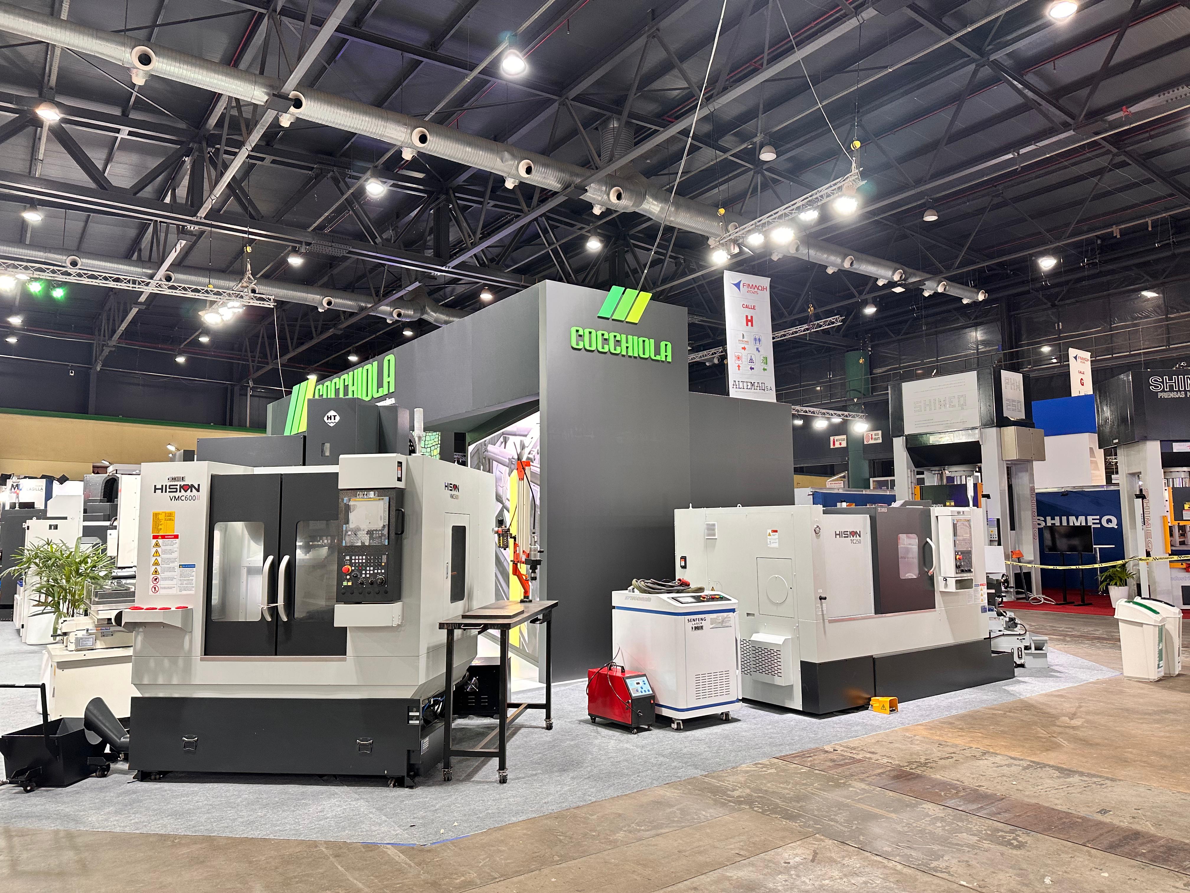 Vista general de máquinas expuestas en el stand COCCHIOLA